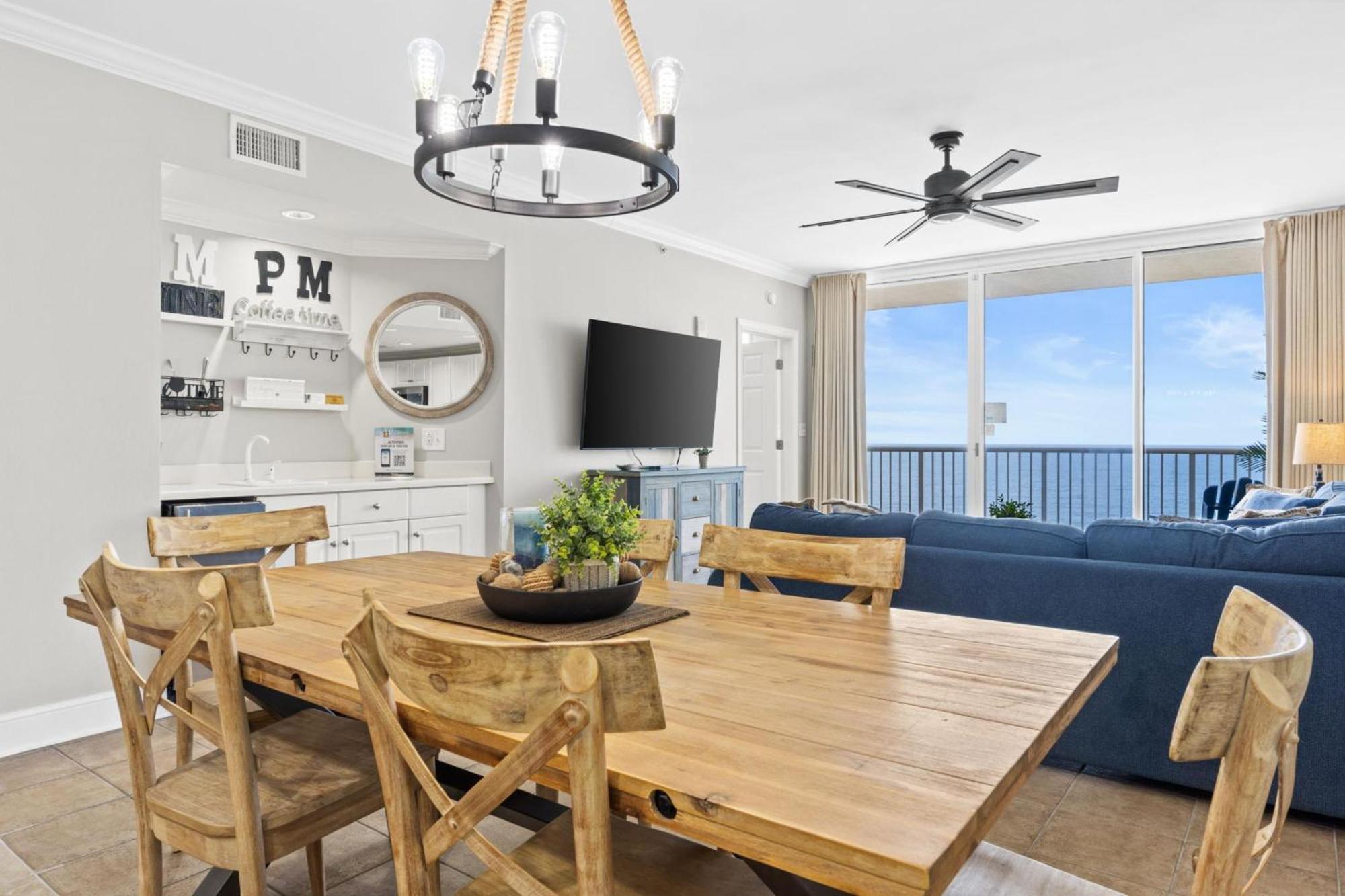 Majestic Beach Resort Tower 2 By Panhandle Getaways Panama City Beach Room photo