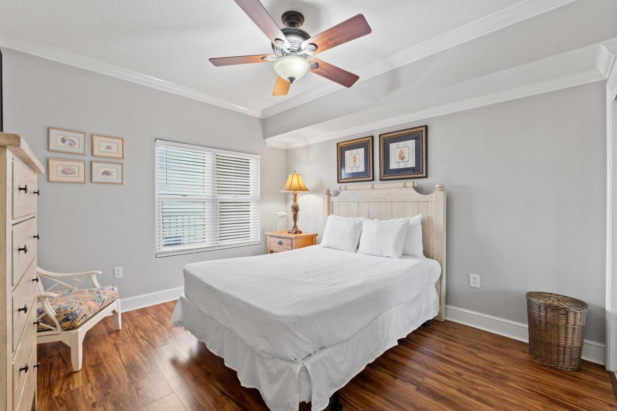 Majestic Beach Resort Tower 2 By Panhandle Getaways Panama City Beach Room photo